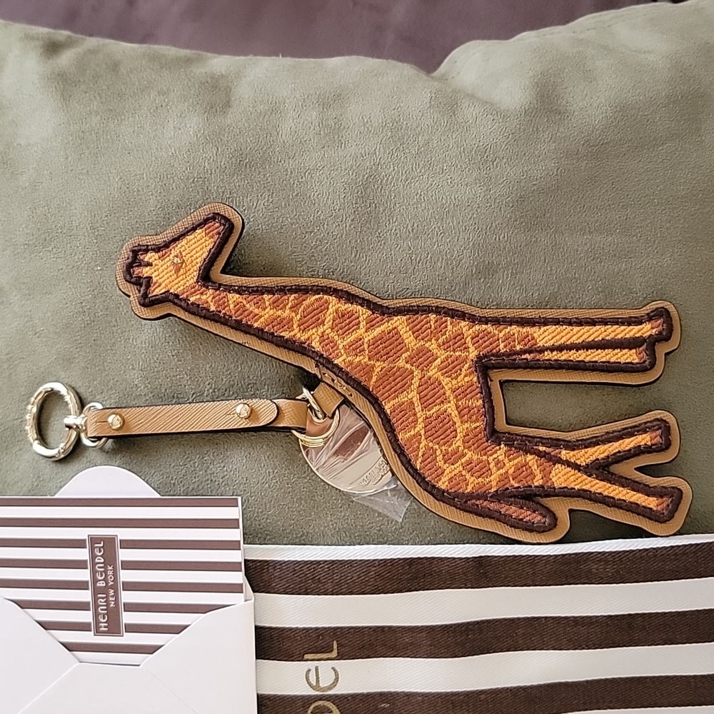 NWT Henri Bendel Giraffe Bag Charm